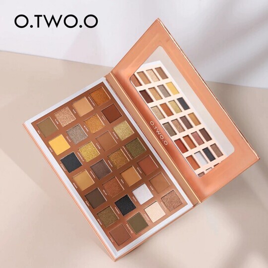 Палитра теней O.TWO.O eye essence palette 28 цветов 35г (арт.SC006)